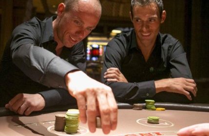 Le cycliste Sven Nys joue au blackjack à Las Vegas