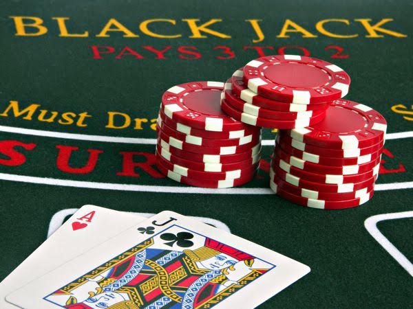Le vocabulaire du blackjack expliqué (A à M)
